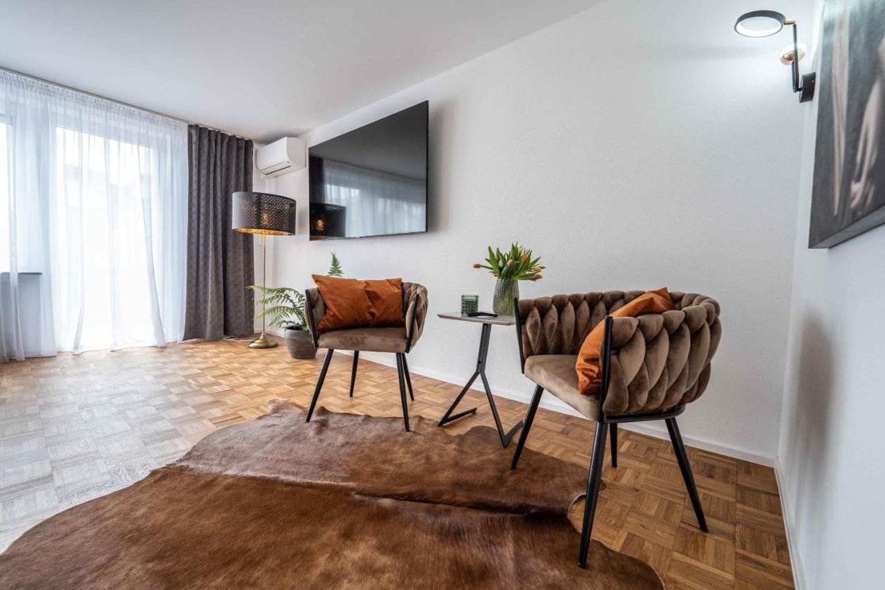 Fn L 5 Klimatisiert Mit Balkon Und Kueche * Friedrichshafen