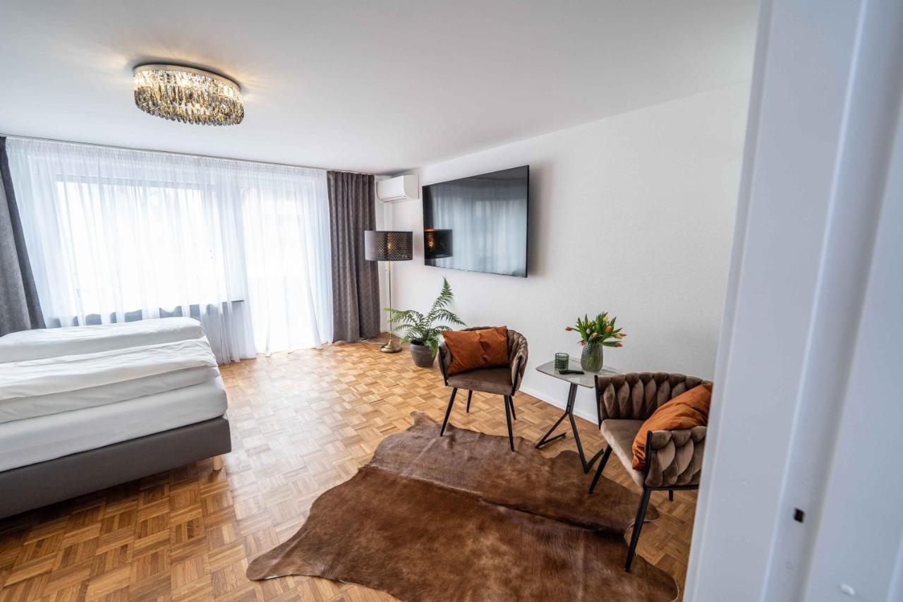 Apartment Fn L 5 Klimatisiert Mit Balkon Und Kueche