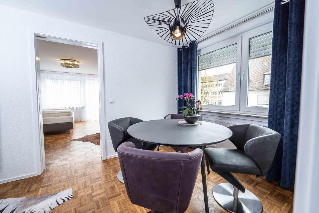 Apartment Fn L 5 Klimatisiert Mit Balkon Und Kueche